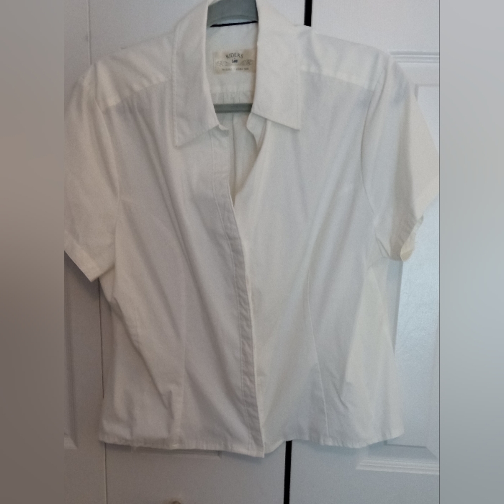 Lee Rider misses shirt